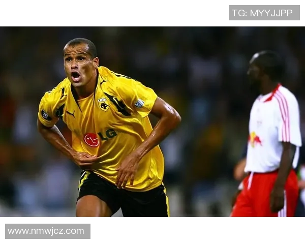 足球巨星背后的奋斗历程与不为人知的故事：从草根到世界舞台的荣耀与挑战